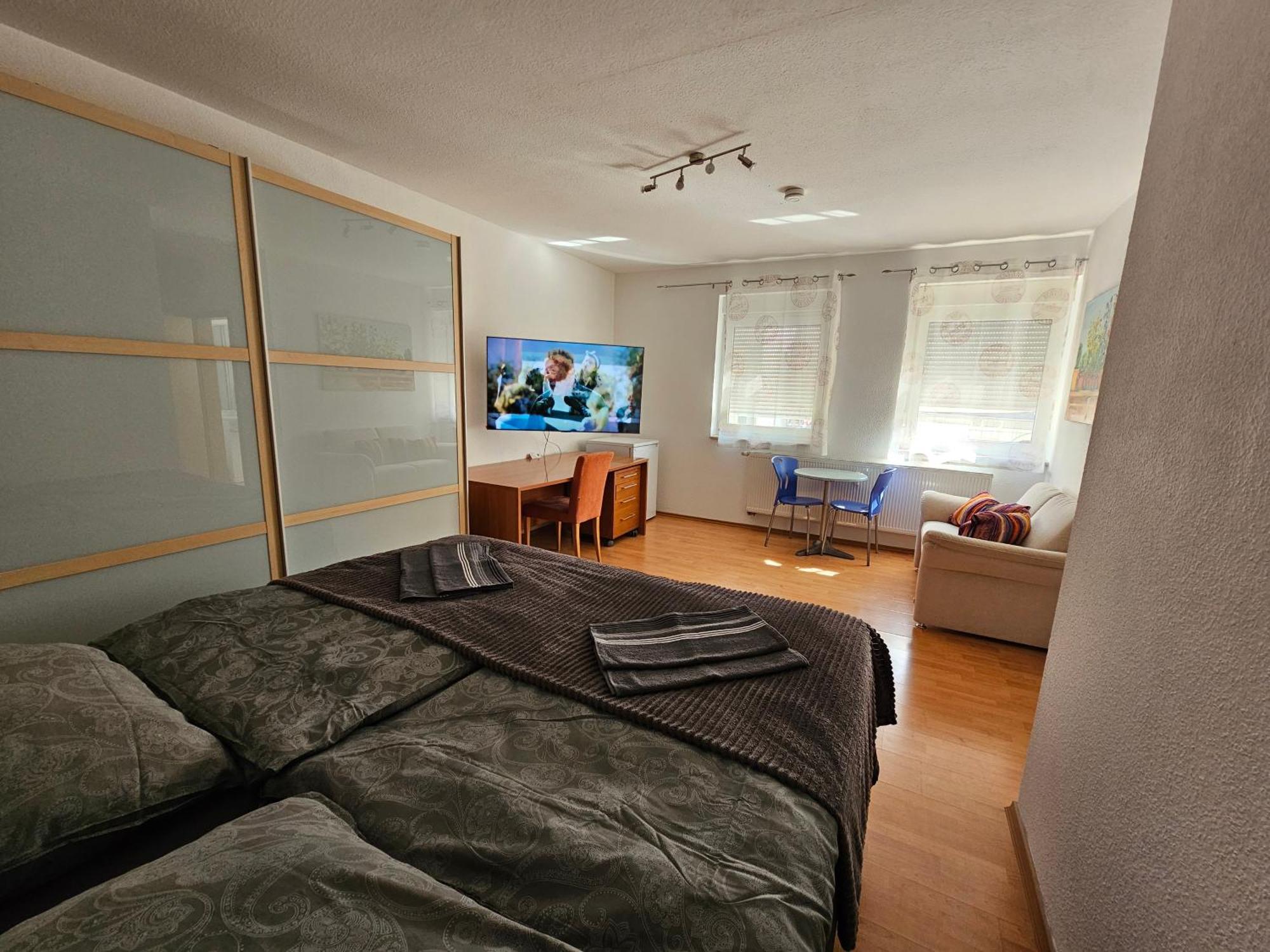 City-Close - King Bed & Free Garage ไบรอยท์ ภายนอก รูปภาพ